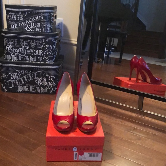 Ivanka Trump Red Platform Shoes - Picture 2 of 8